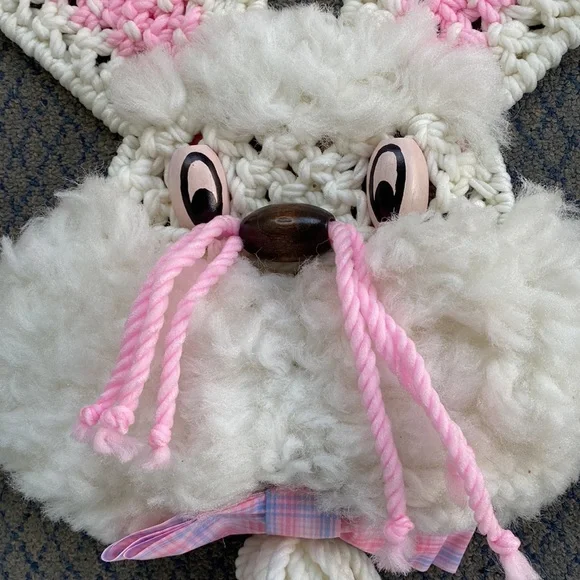 Easter Macrame Wall/Door Decor 70’s Vintage Easter Bunny - Picture 3 of 8